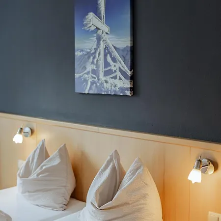 Pension Eschenhof Kaprun Zimmer foto